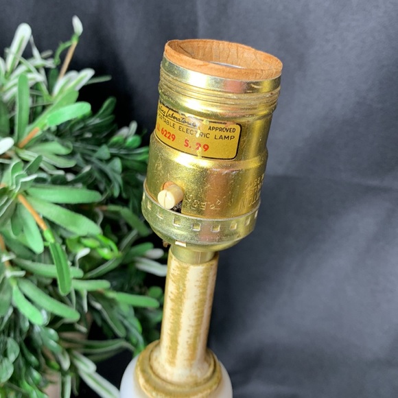 Set of 2 hard to find Vianne (VV) French mid century gilded table lamps - Picture 11 of 16